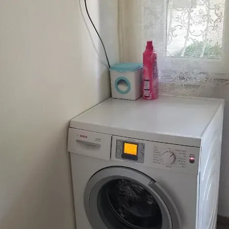 Apartman Huge Evleri 3 *