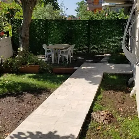 Apartamento Huge Evleri 3